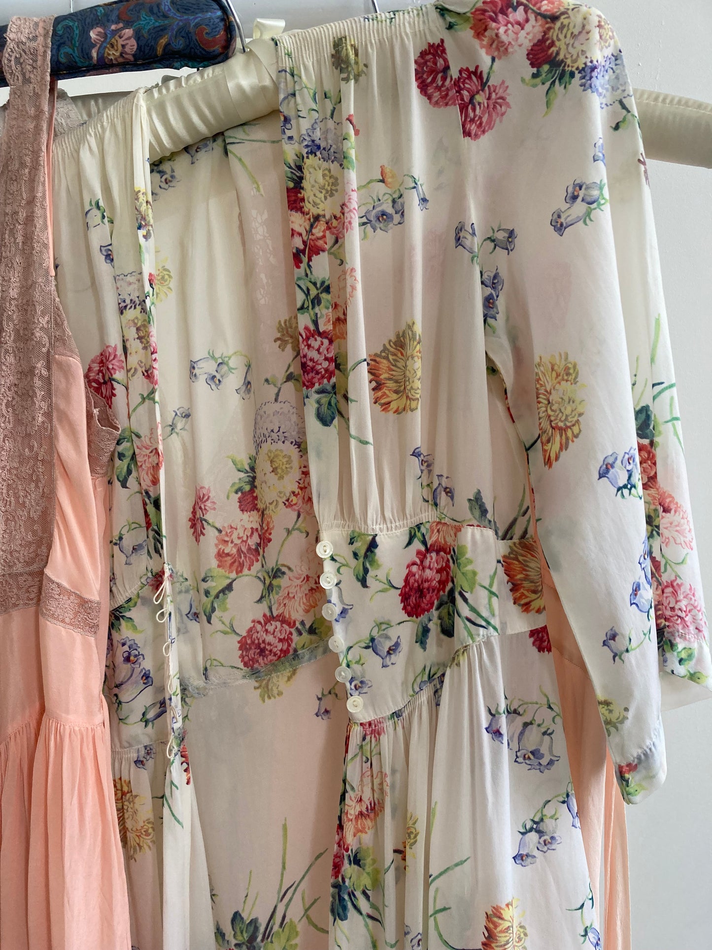 1940s Floral Robe with Button Up Front M/L