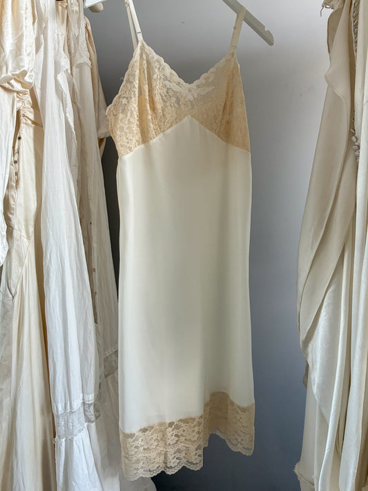 1940s Satin Slip With Cream Lace And Bow Detail
