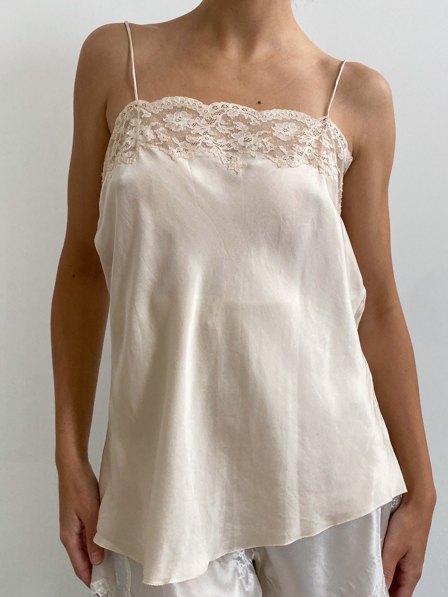 1980s Silk Peach Camisole with Lace Trim & Spaghetti Straps