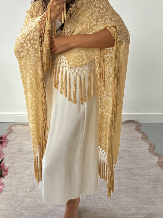 Vintage Cream Jacquard Floral Fringed Shawl