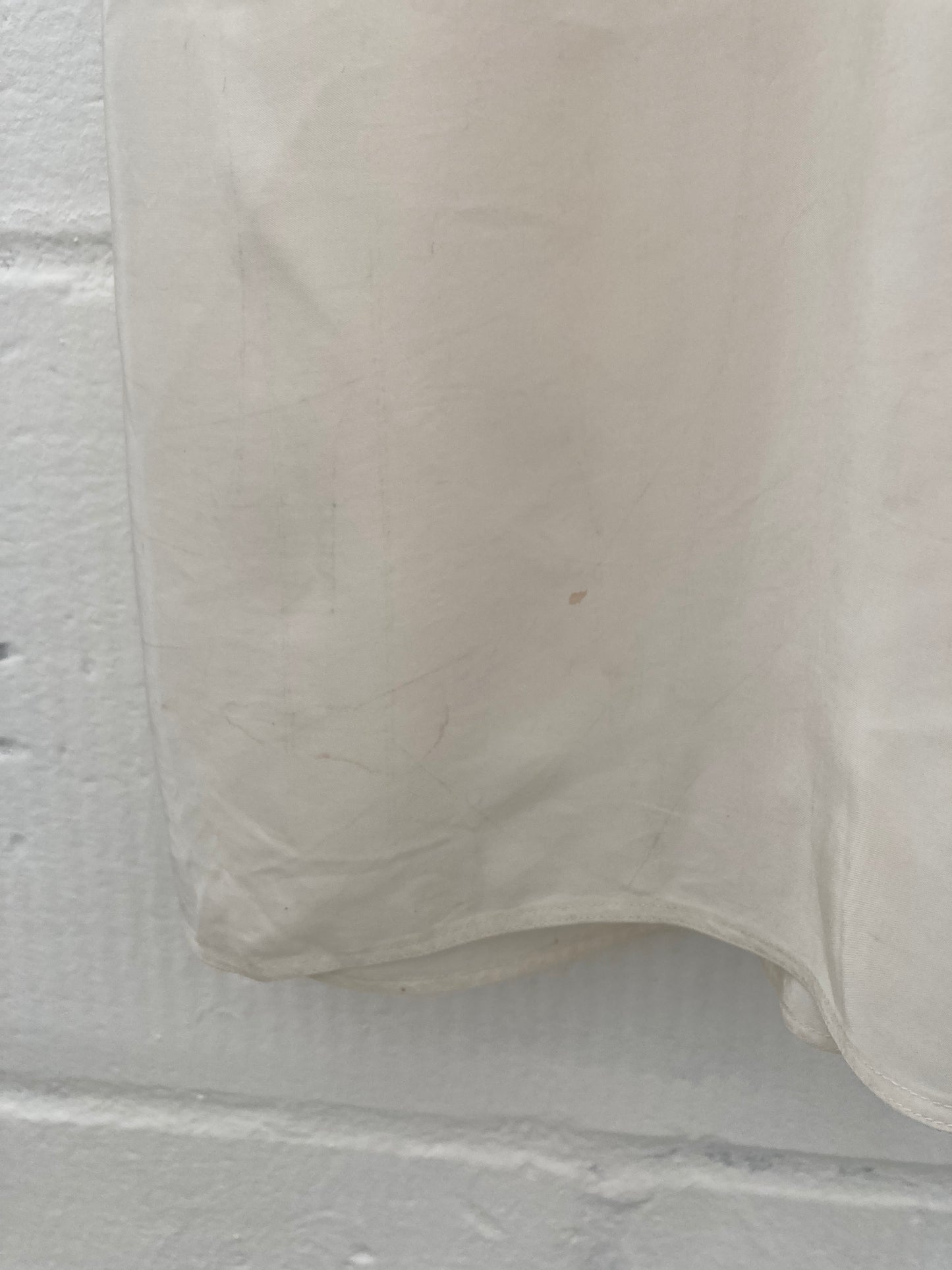 1940s White Slip with Mesh Neckline & Lace Detail XS/S