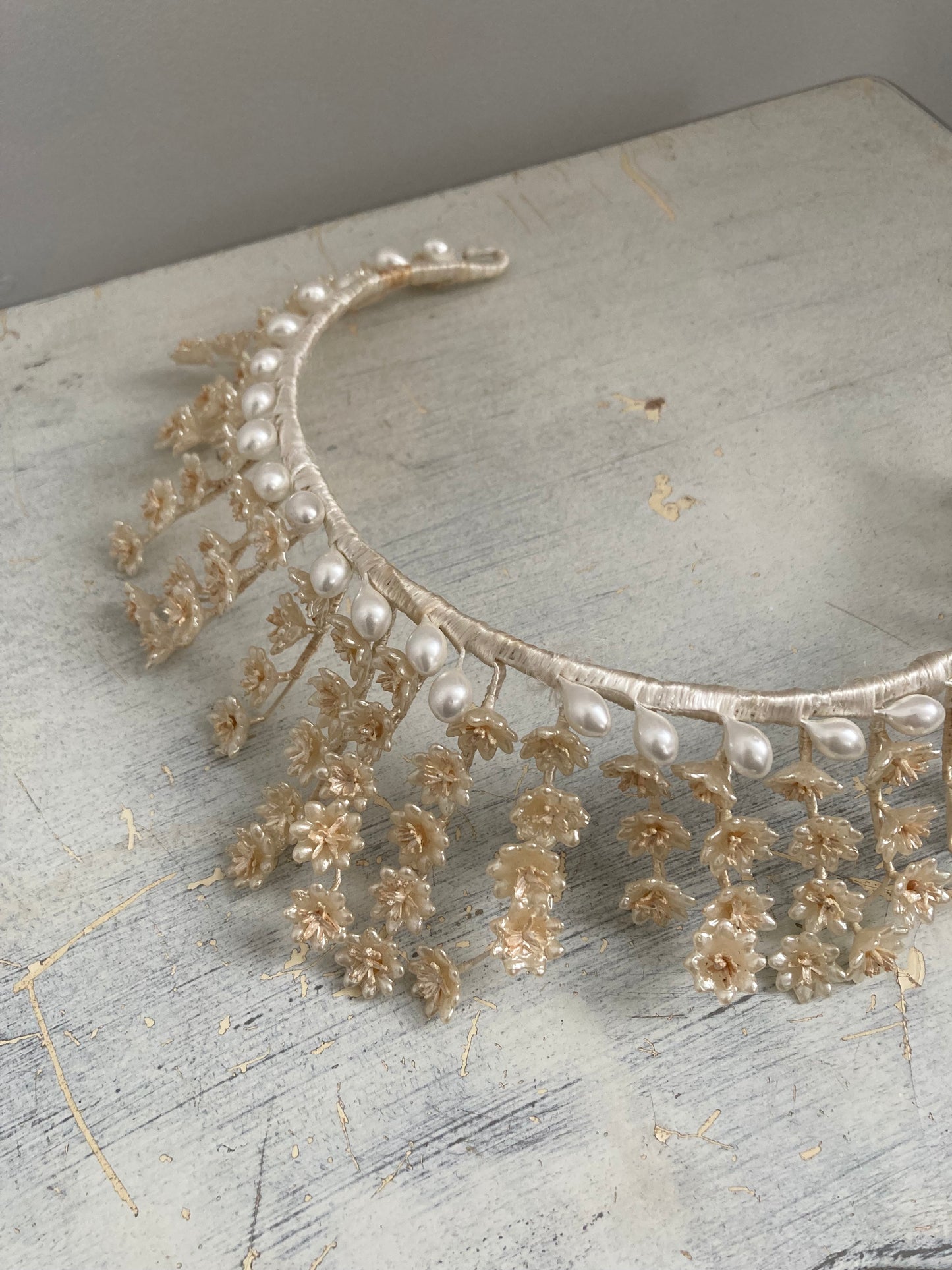 Early 1930s Pearlised Flower and Diamante Crown