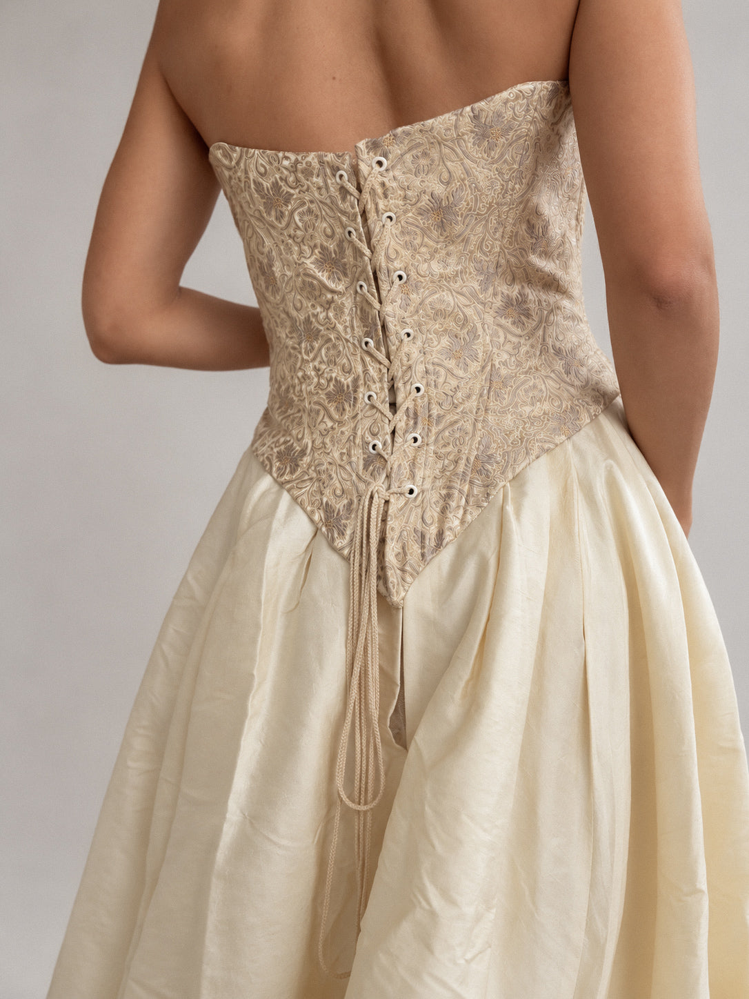 1990s Silk Boned Lace-Up Corset In Champagne Gold XS S M