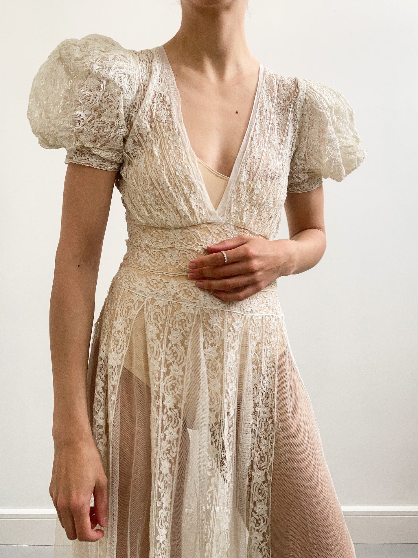 1920s Lace & Net Puff Sleeve Wedding Gown