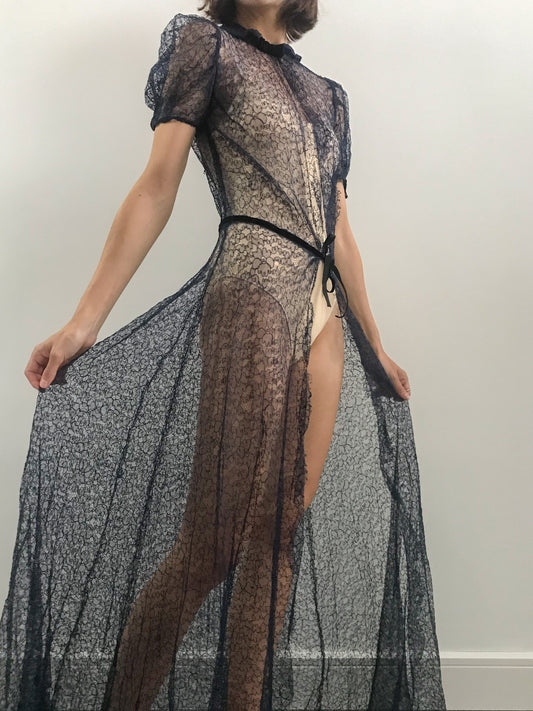 1930s Midnight All Lace Open Front Robe