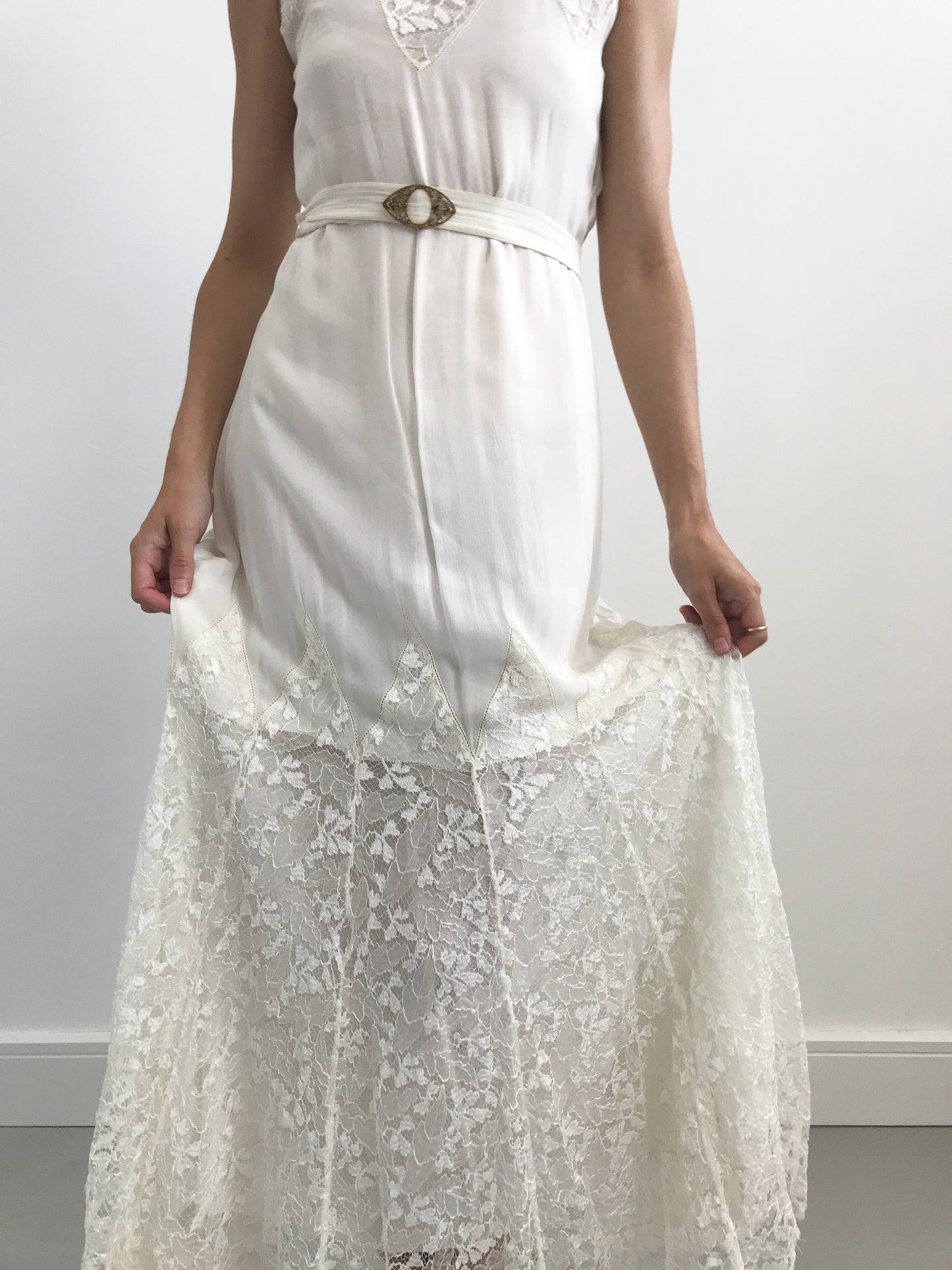 1930s Chiffon & Floral Lace Wedding Gown