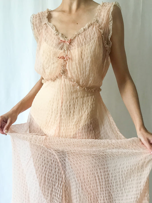 1940s Sheer Tulle Peignoir Set With Cape