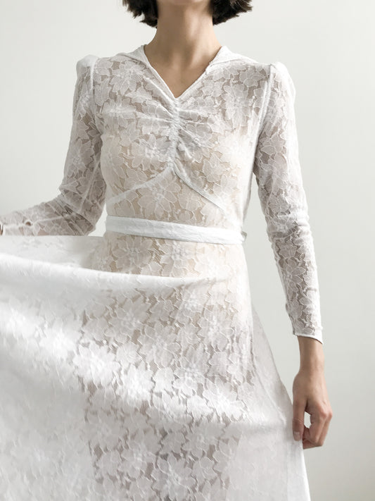 1940s Collared Floral Lace Wedding Dress