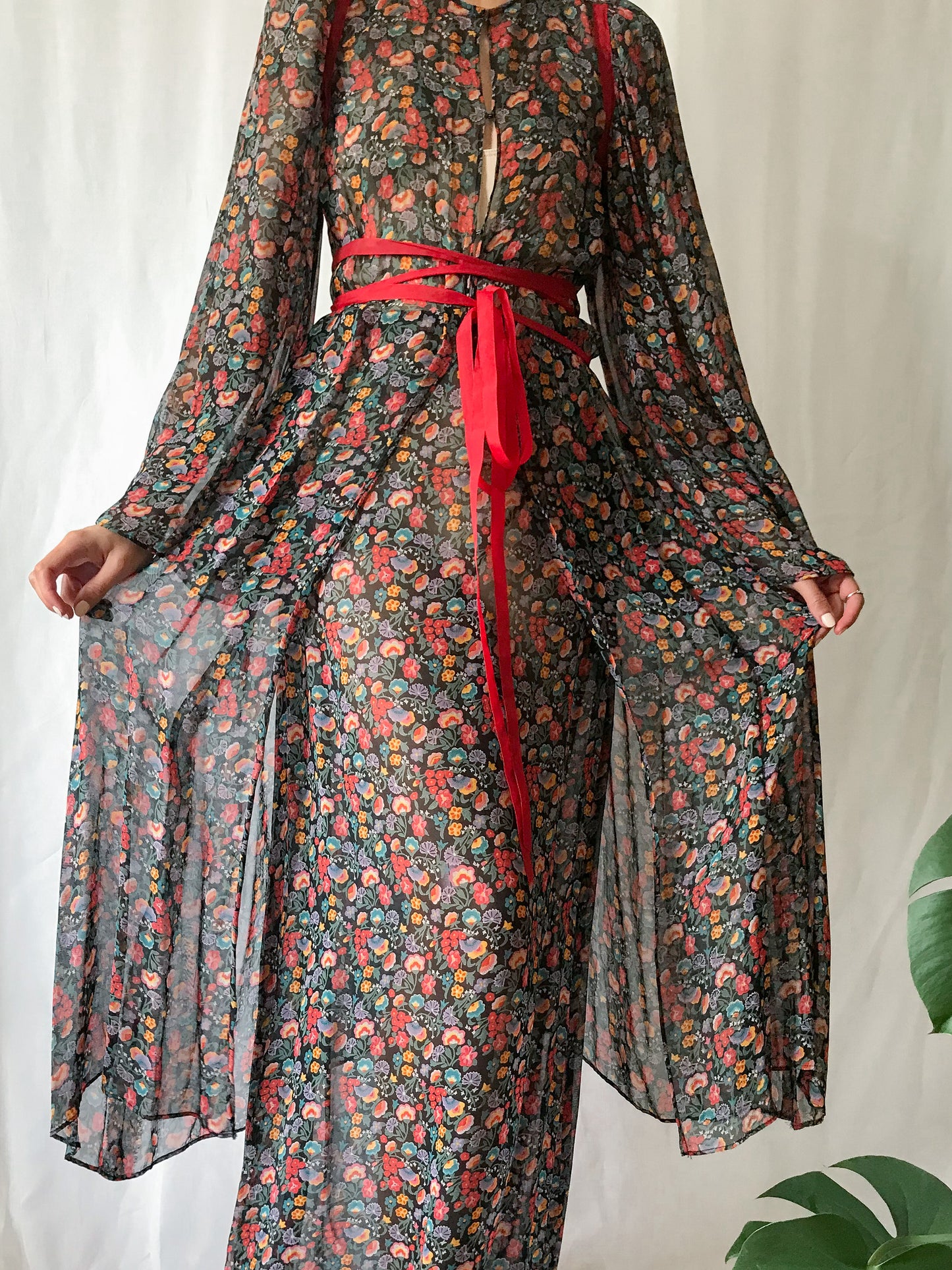1960s Floral Two Piece Lace Up Set