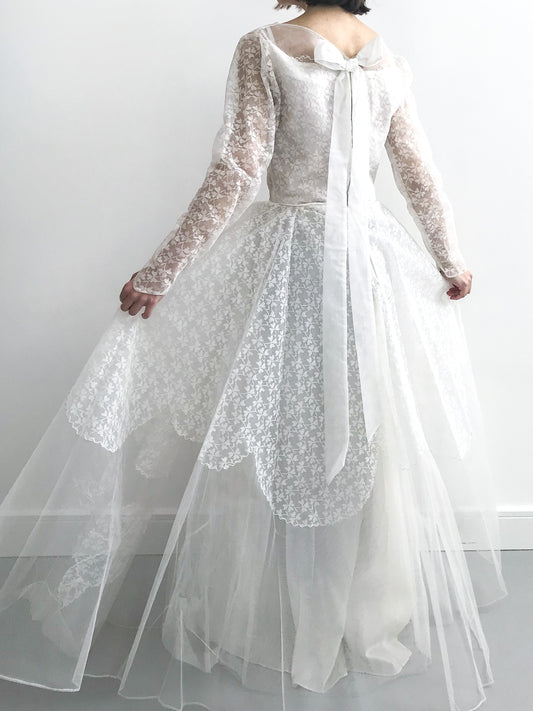 1950s Tulle Applique Wedding Dress