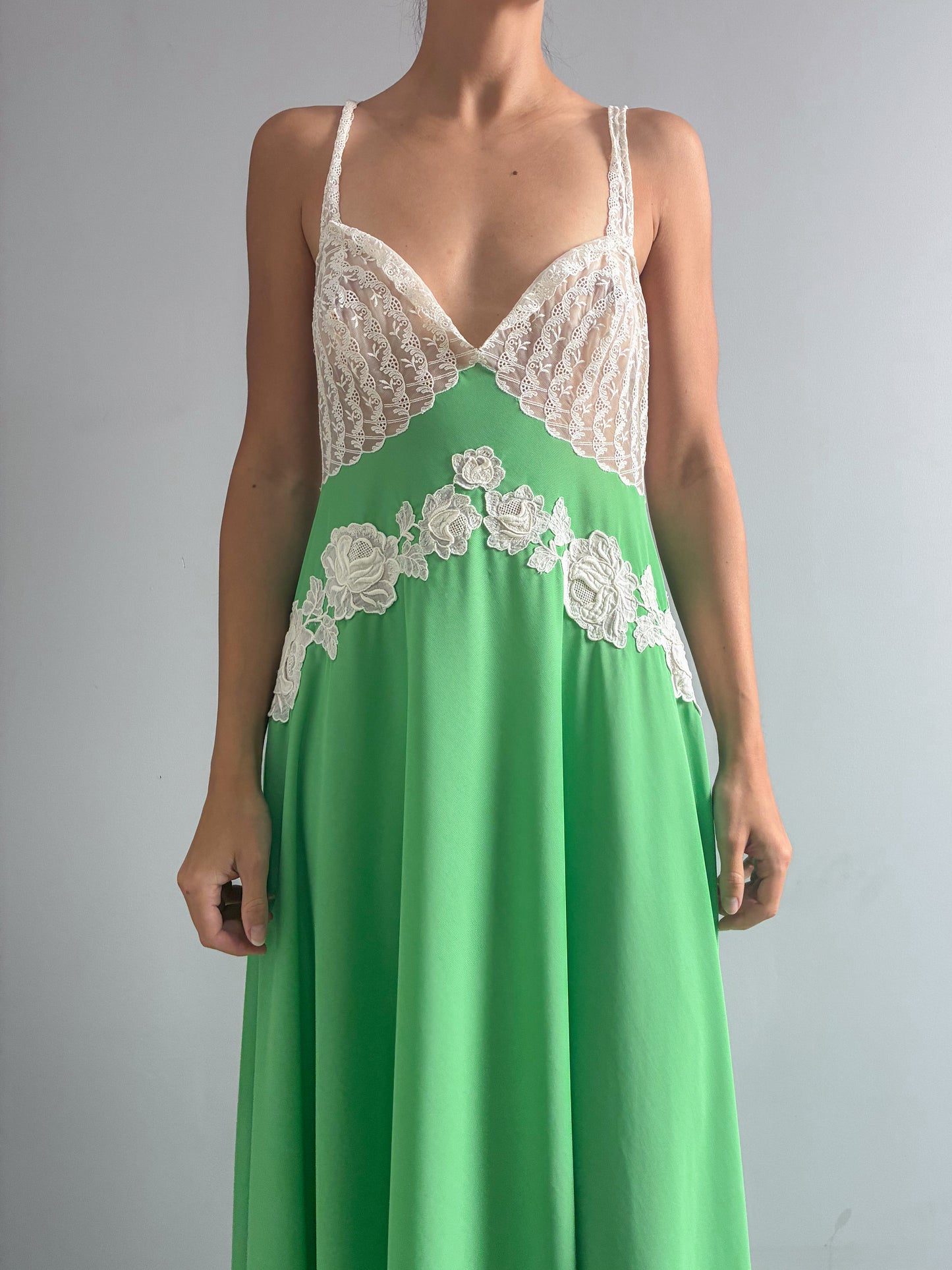 1950s Emerald Green Slip With Rose Detail