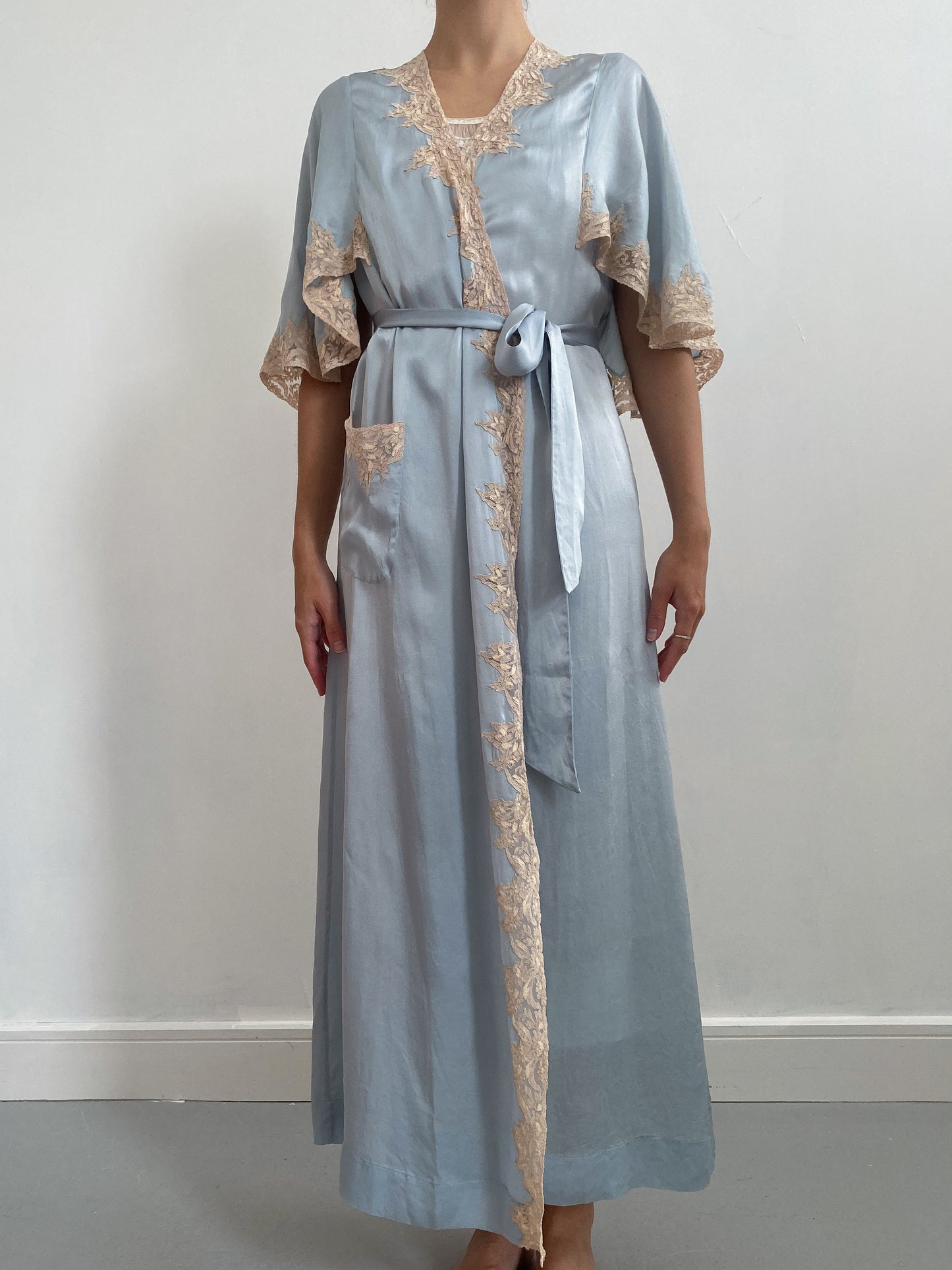 1930s Ice Blue Silk Robe with Champagne Lace