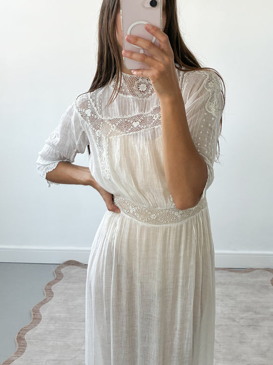 Antique Edwardian Cotton Lawn Wedding Dress With Hand-Crochet Panels XS S