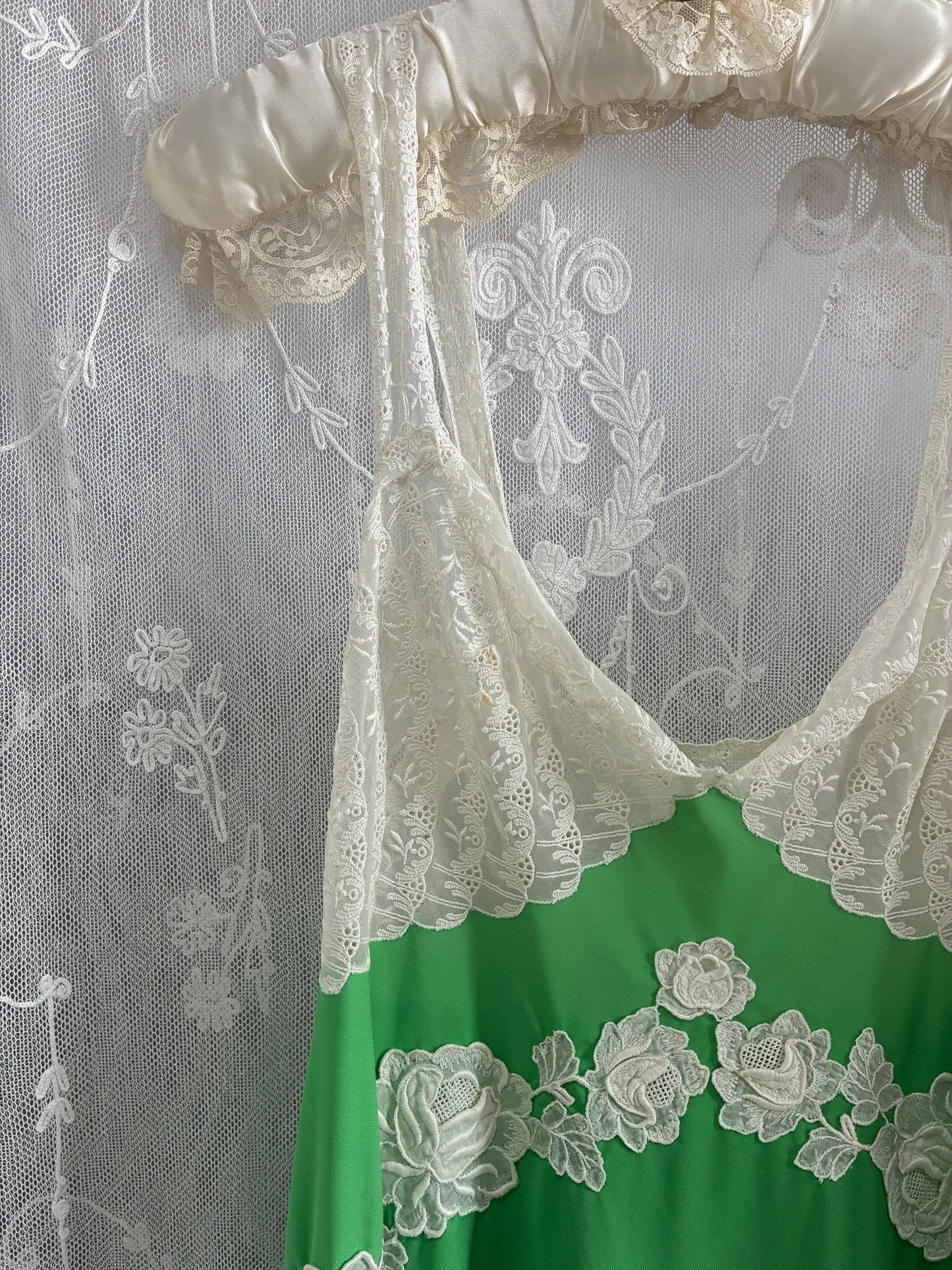 1950s Emerald Green Slip With Rose Detail