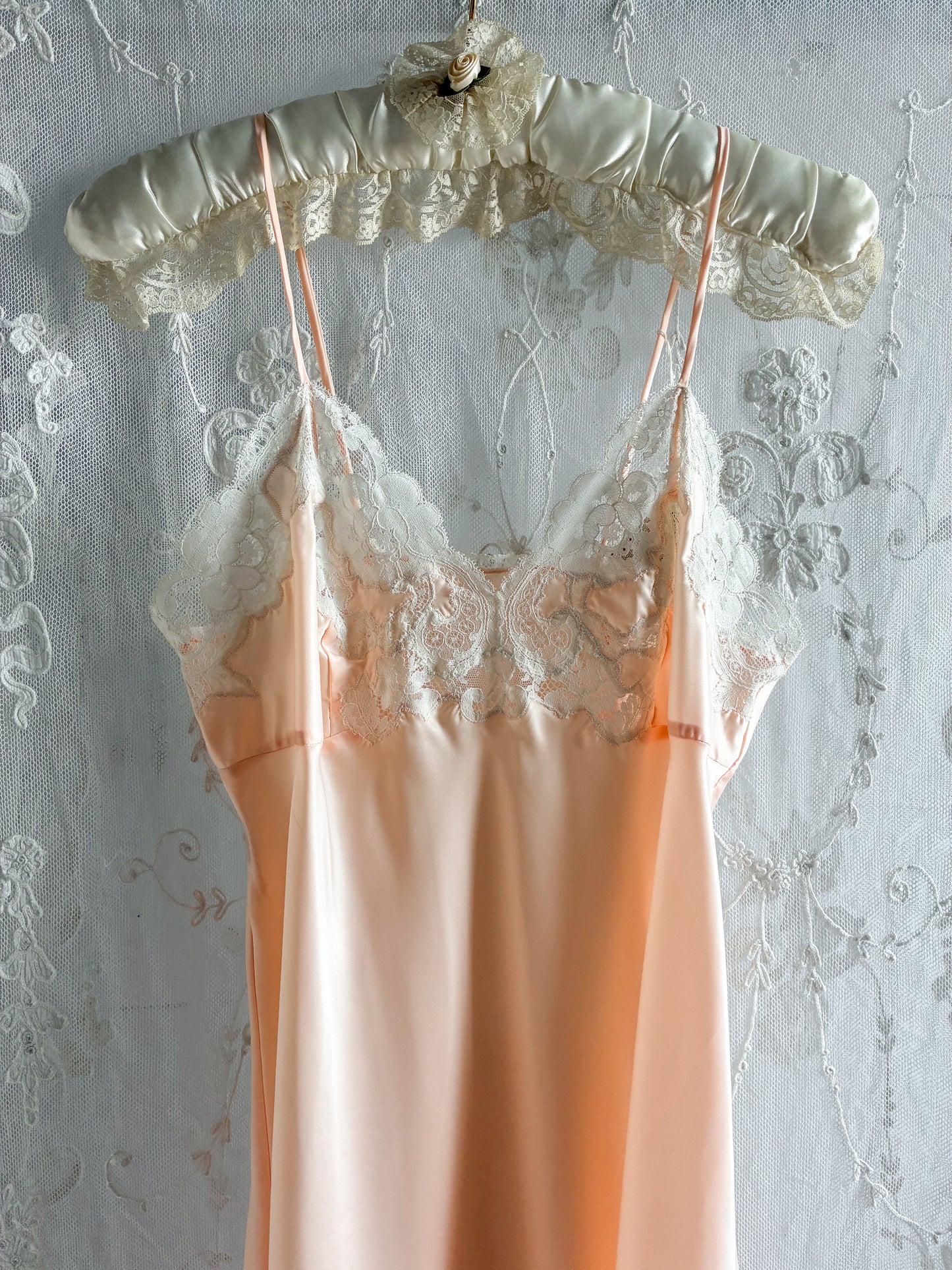 1940s Silky Midi Slip In Peach With Floral Lace