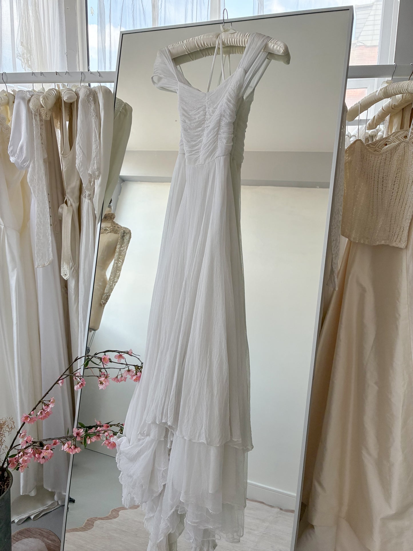 1940s Tulle Net Wedding Dress With Asymmetrical Skirt XS