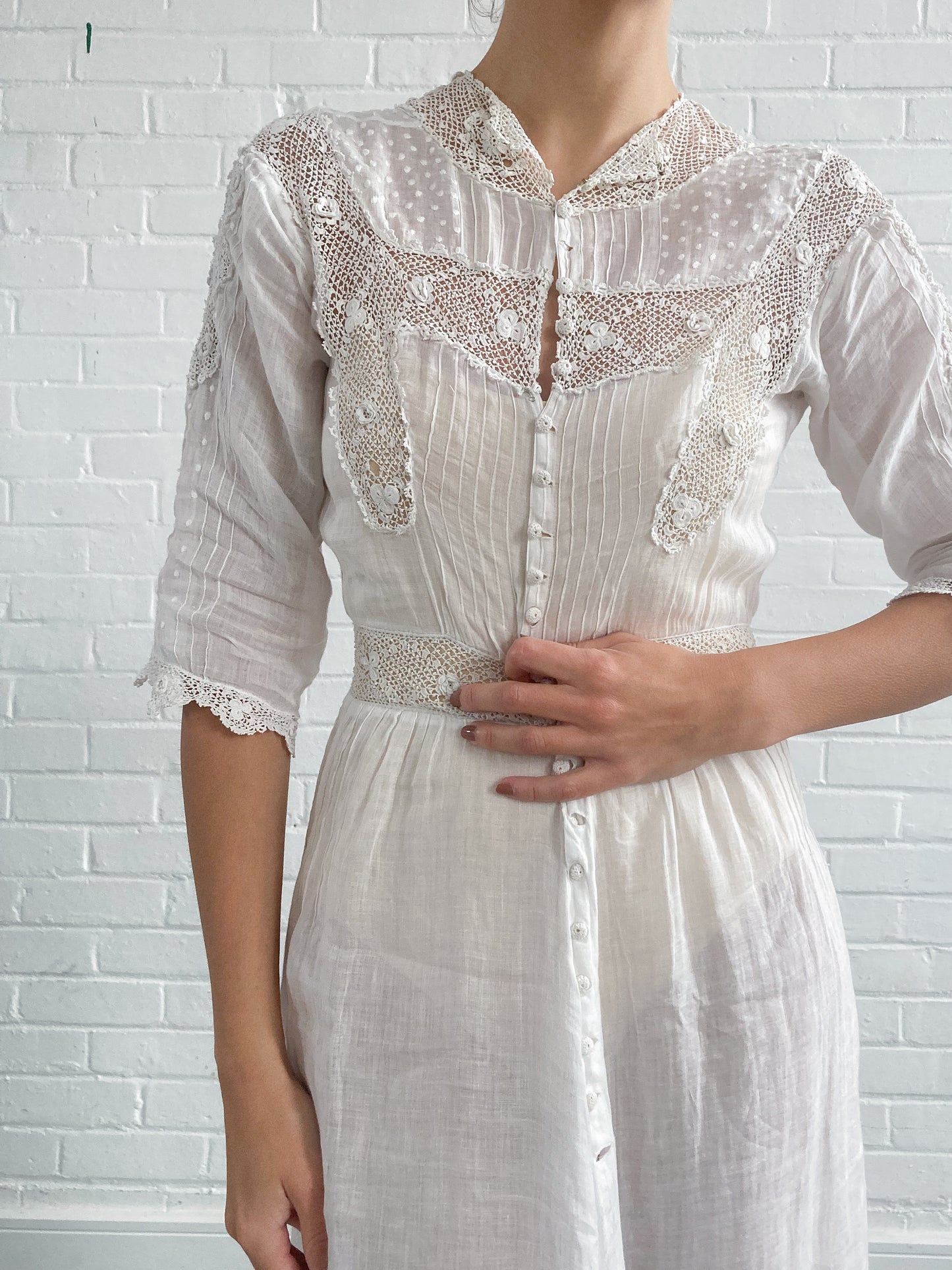 Antique Edwardian Cotton Lawn Wedding Dress With Hand-Crochet Panels XS S