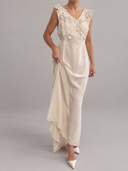 1930s Cream Silk Chiffon Slip With French Lace & Flower Detail M L