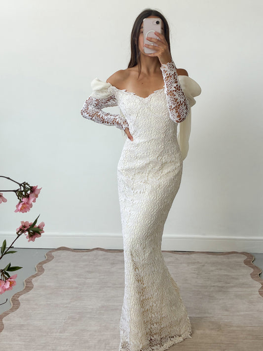 1980s Lace And Chiffon Column Dress With Detachable Cathedral Train S M