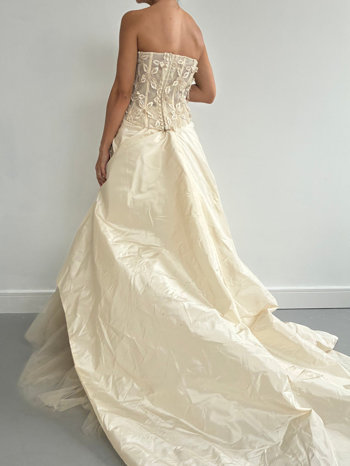 1990s Italian Silk Bridal Set In Cream With Floral Detail