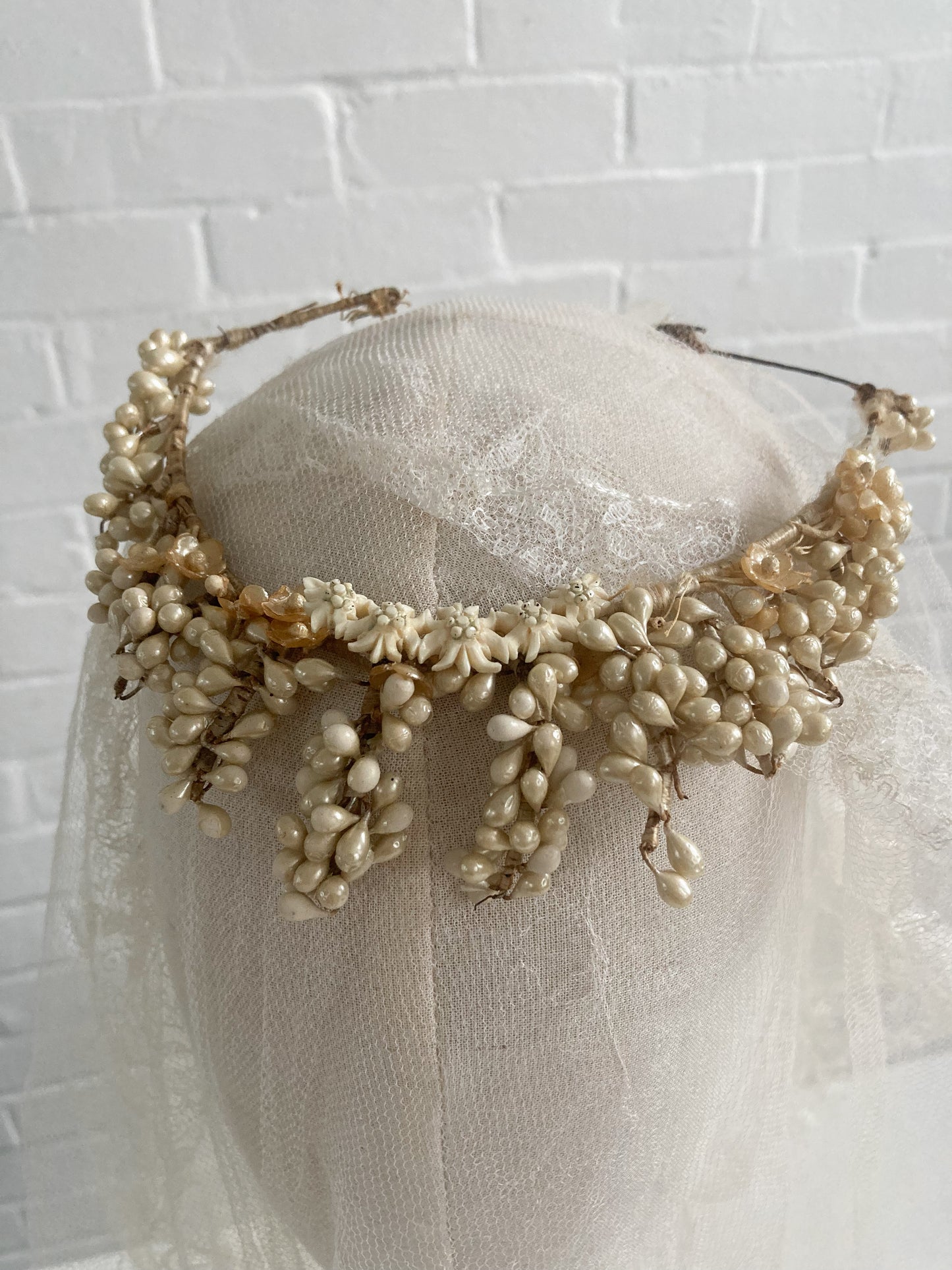 30s headdress