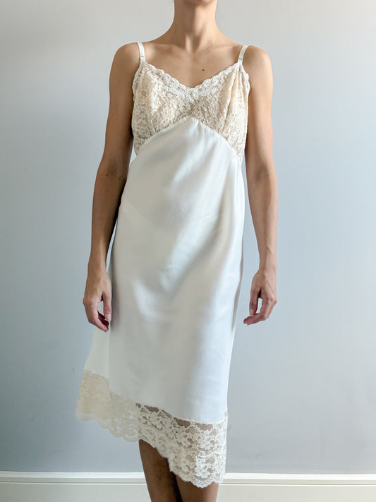 1940s Satin Slip With Cream Lace And Bow Detail