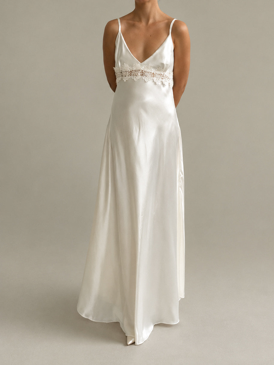 1980s Satin Ivory Slip With Daisy Detail M