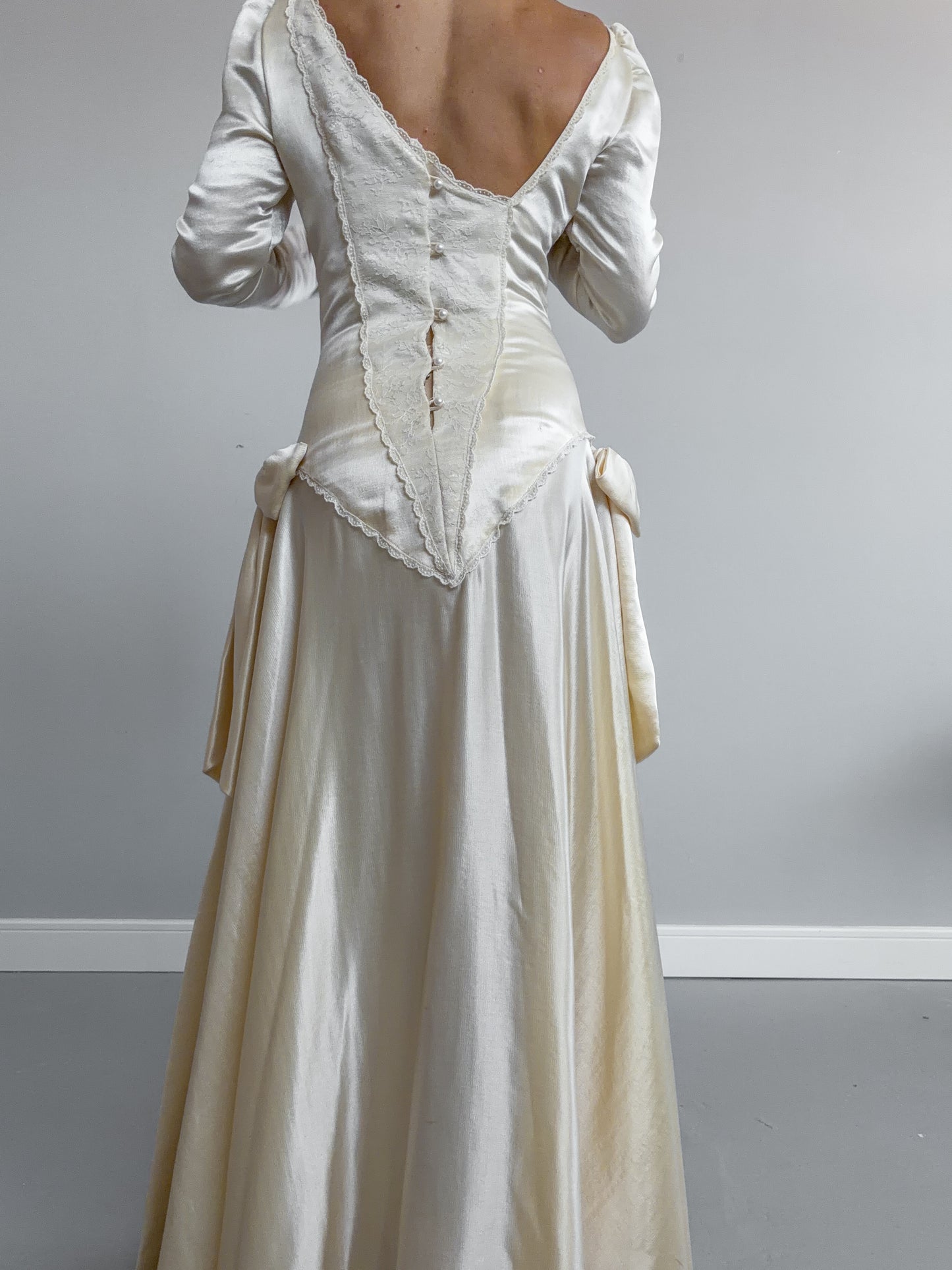 1980s Silk Asymmetrical Wedding Dress With Bow Detail