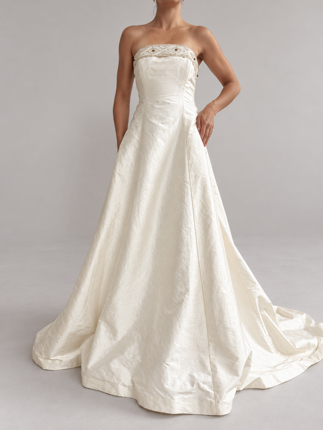 1990s Strapless Silk Boned Wedding Dress With Train And Convertible Beaded Trim M