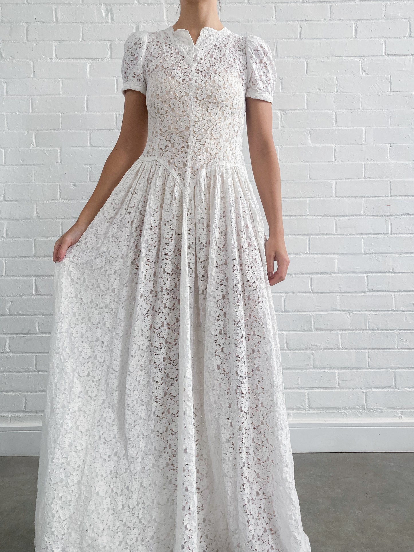 1930s Ivory Floral Lace Wedding Dress With Puff Sleeves And Sweep Train