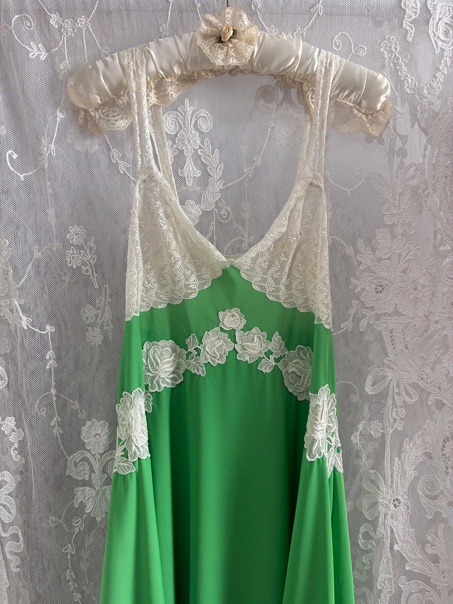 1950s Emerald Green Slip With Rose Detail