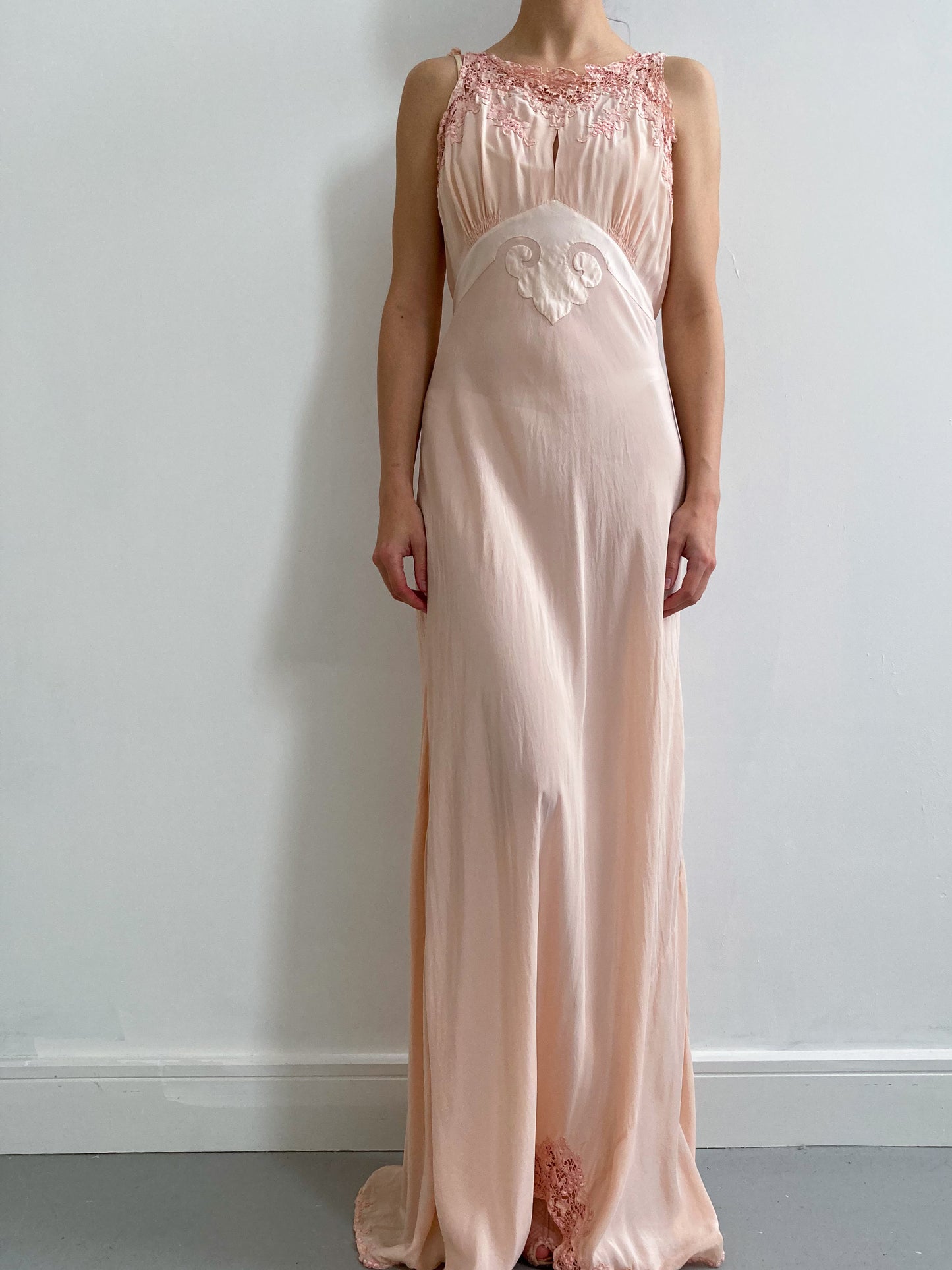 1930s Pink Silk Slip Gown with Tie Straps & Intricate Embroidery Size S/M