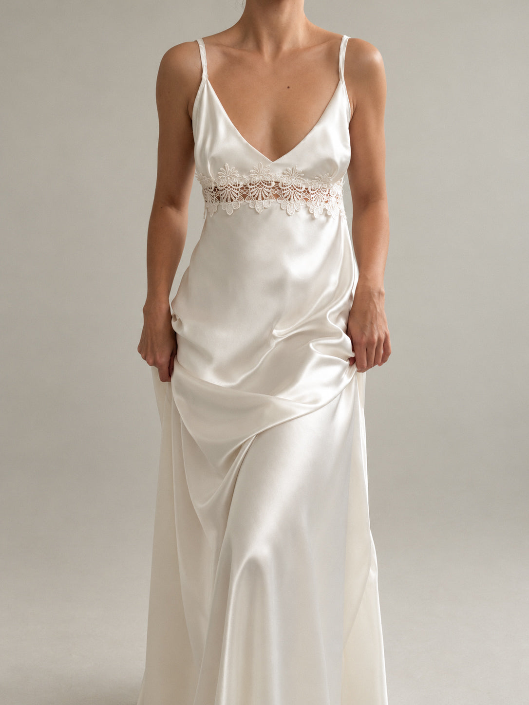 1980s Satin Ivory Slip With Daisy Detail M