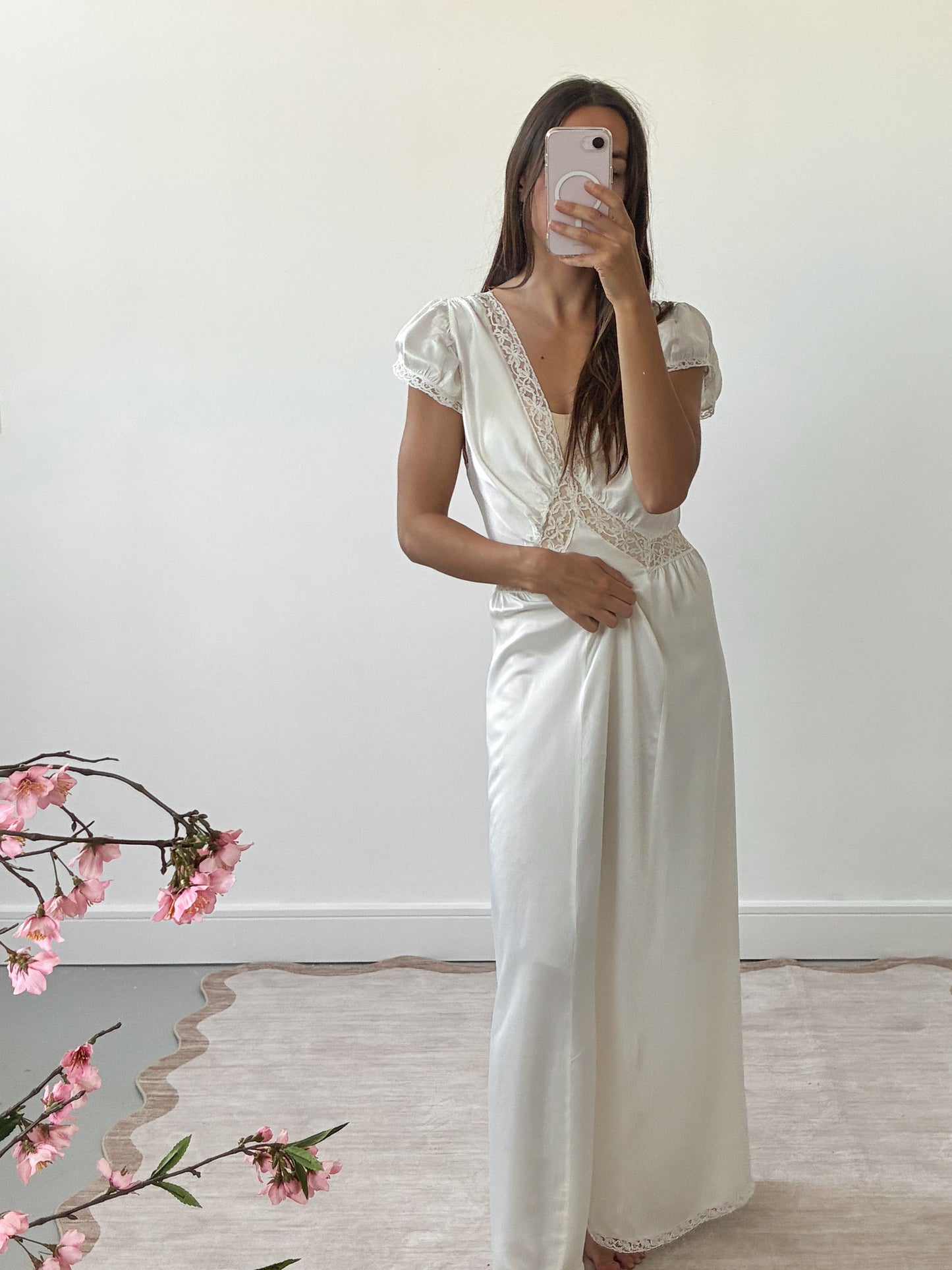 1940s Bridal Puff Sleeve Nightgown With Lace Trim S M