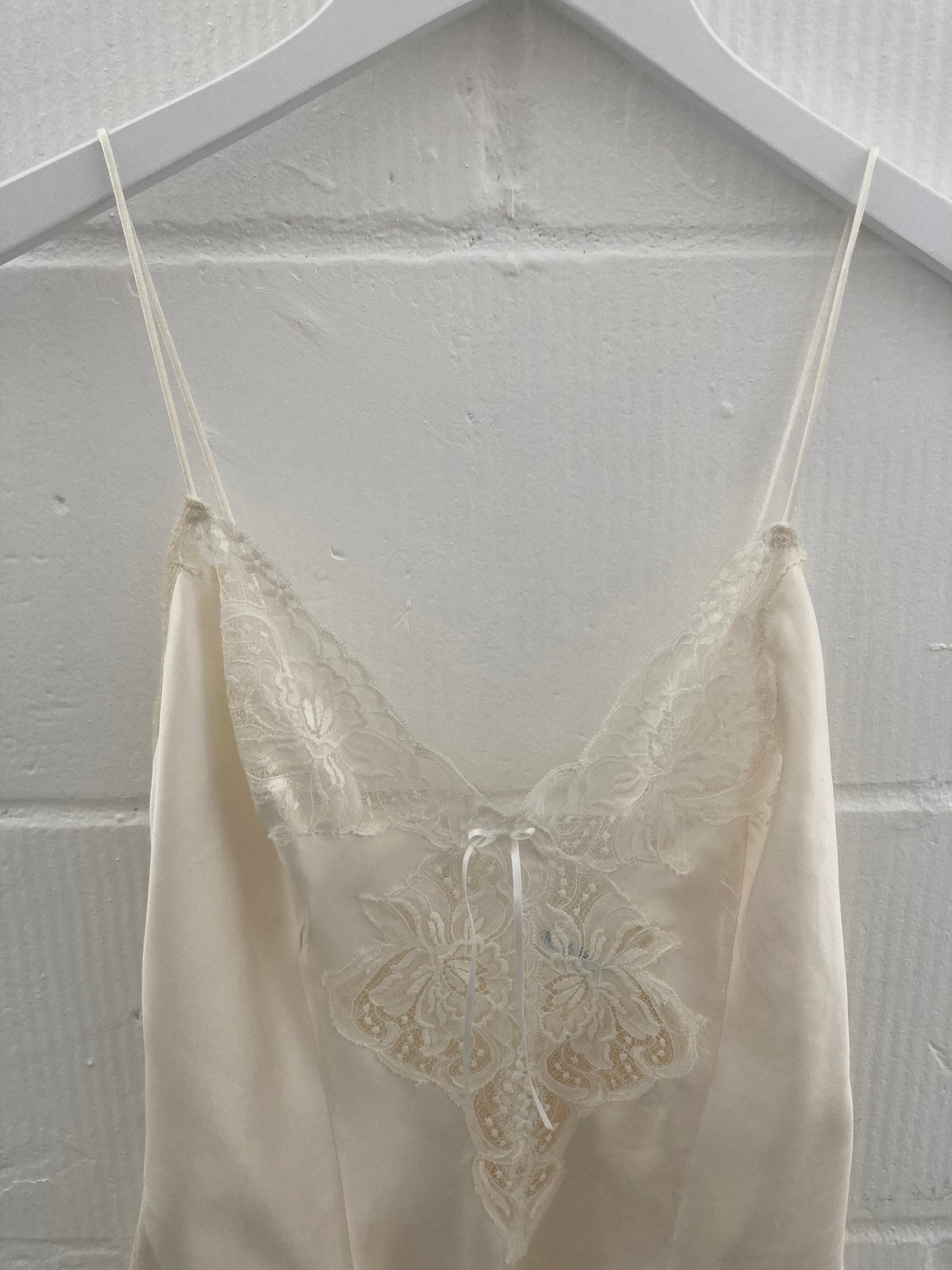 1970s Ivory Silk Teddy with White Floral Lace S/M