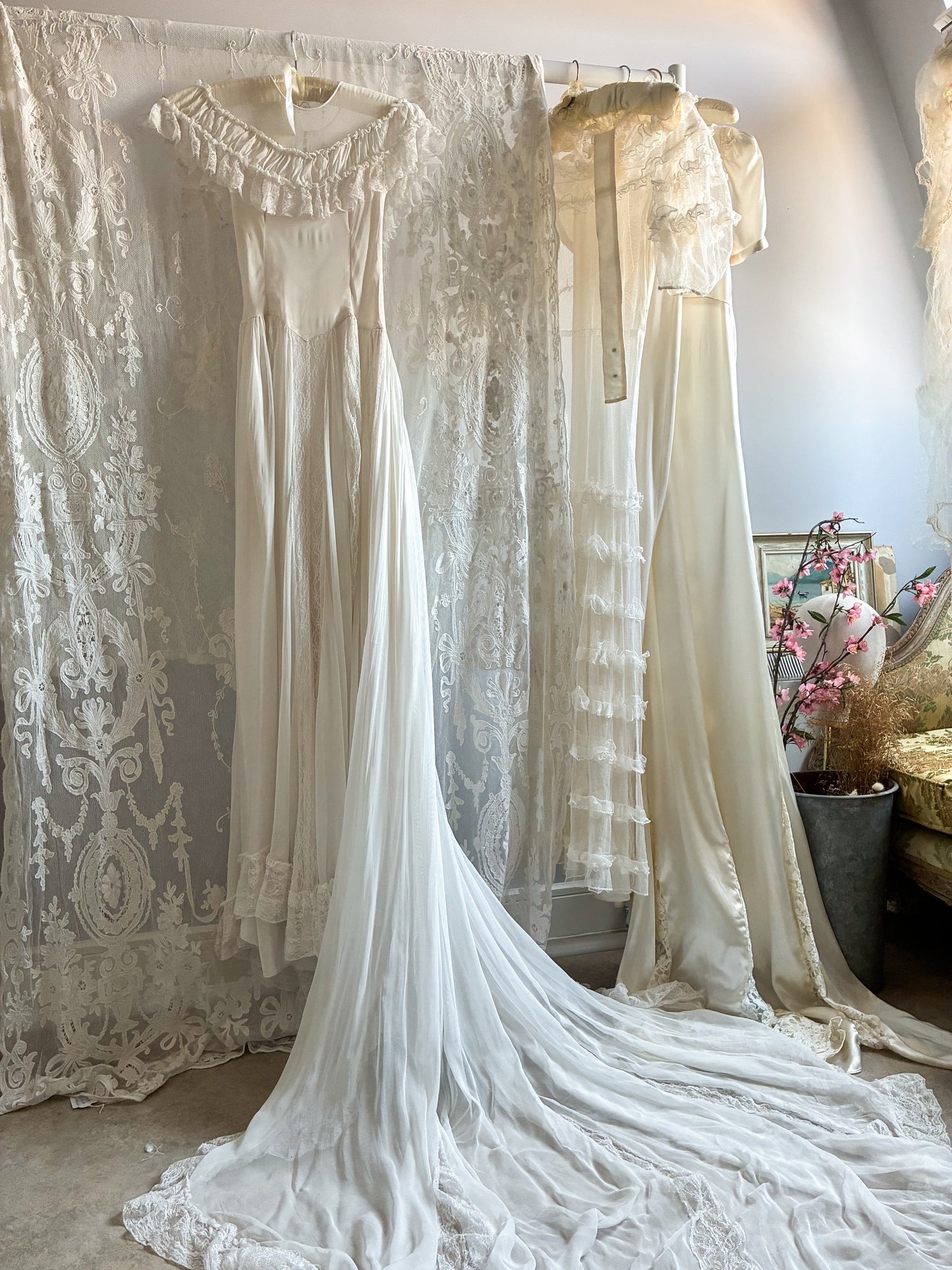 1940s Ivory Tulle Wedding Dress With Ruffle Neck And Cathedral Train