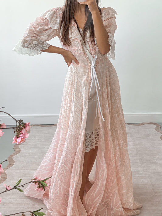 1930s Bubblegum Pink Organza Lace Up Robe With Ruffled Collar One Size