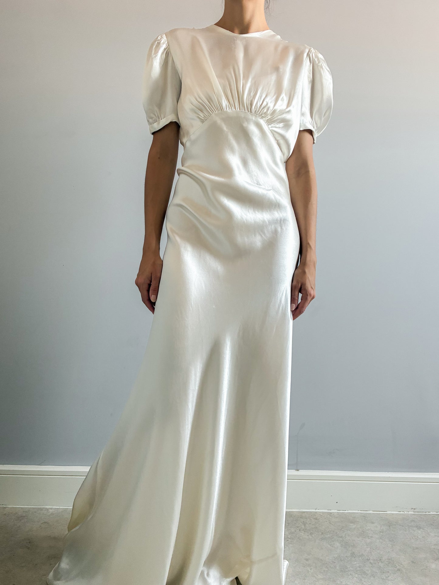 1930s Ivory Silk Puff Sleeve Wedding Dress With Lace & Puddle Train