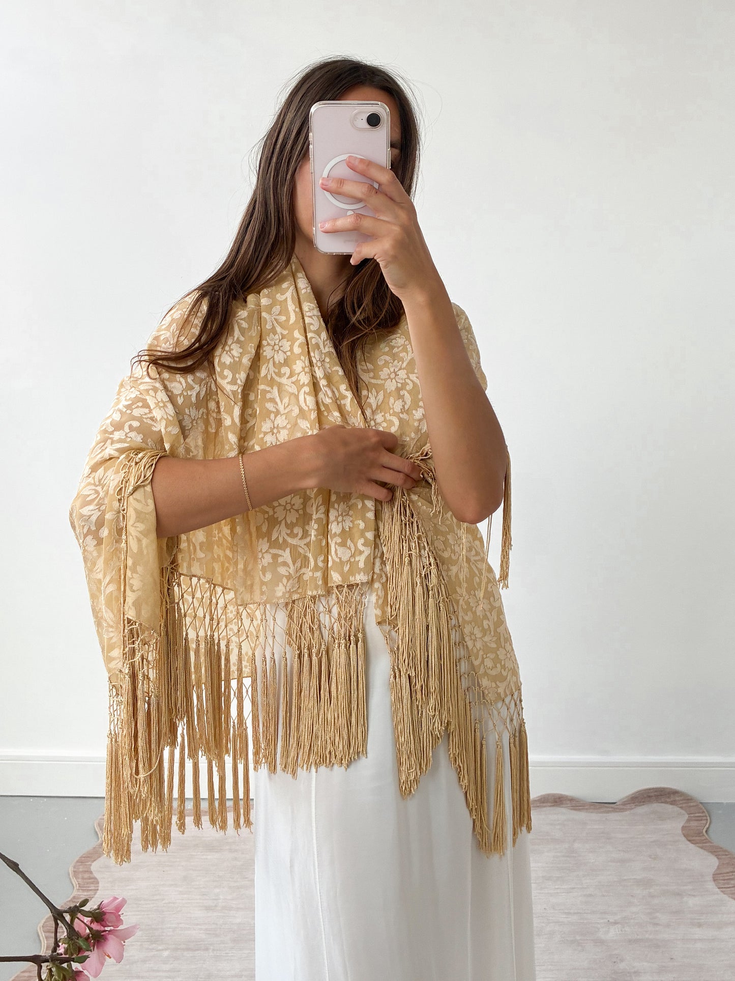 Vintage Cream Jacquard Floral Fringed Shawl