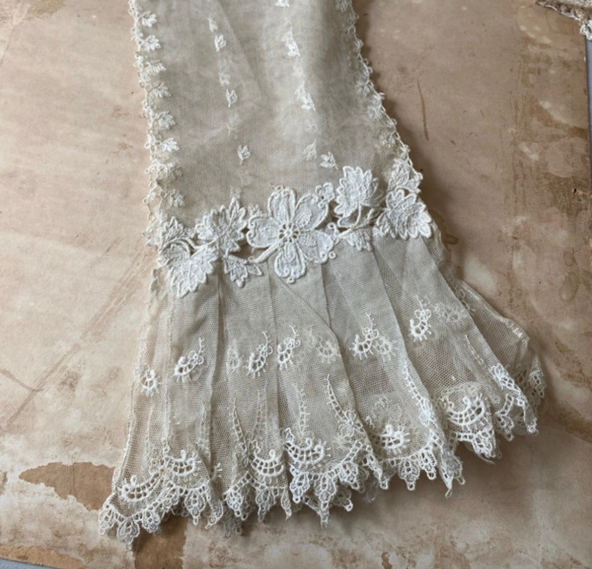 Antique Embroidered Scarf in Cream