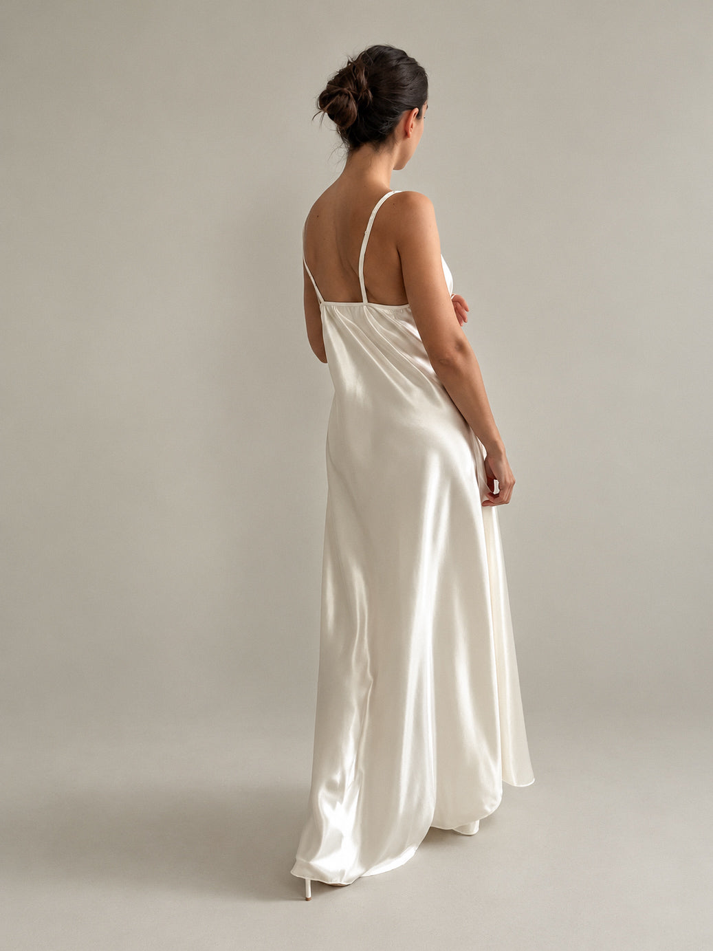 1980s Satin Ivory Slip With Daisy Detail M