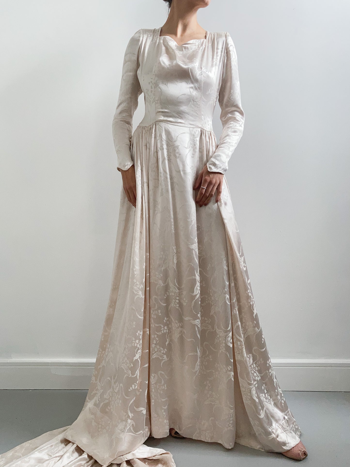 1920s Oyster Silk Floral Wedding Dress with Train Adored Closet 1920s Oyster Silk Floral Wedding Dress with Train Adored Closet