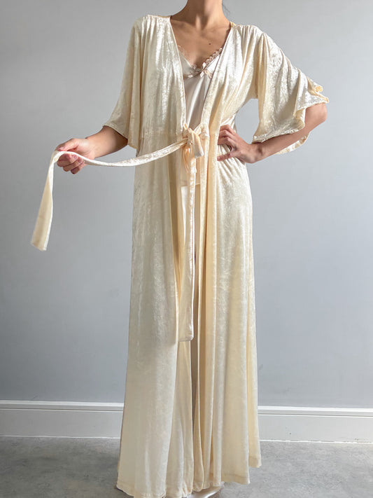 1970s Crushed Velvet Robe With Triangle Sleeves In Buttercream