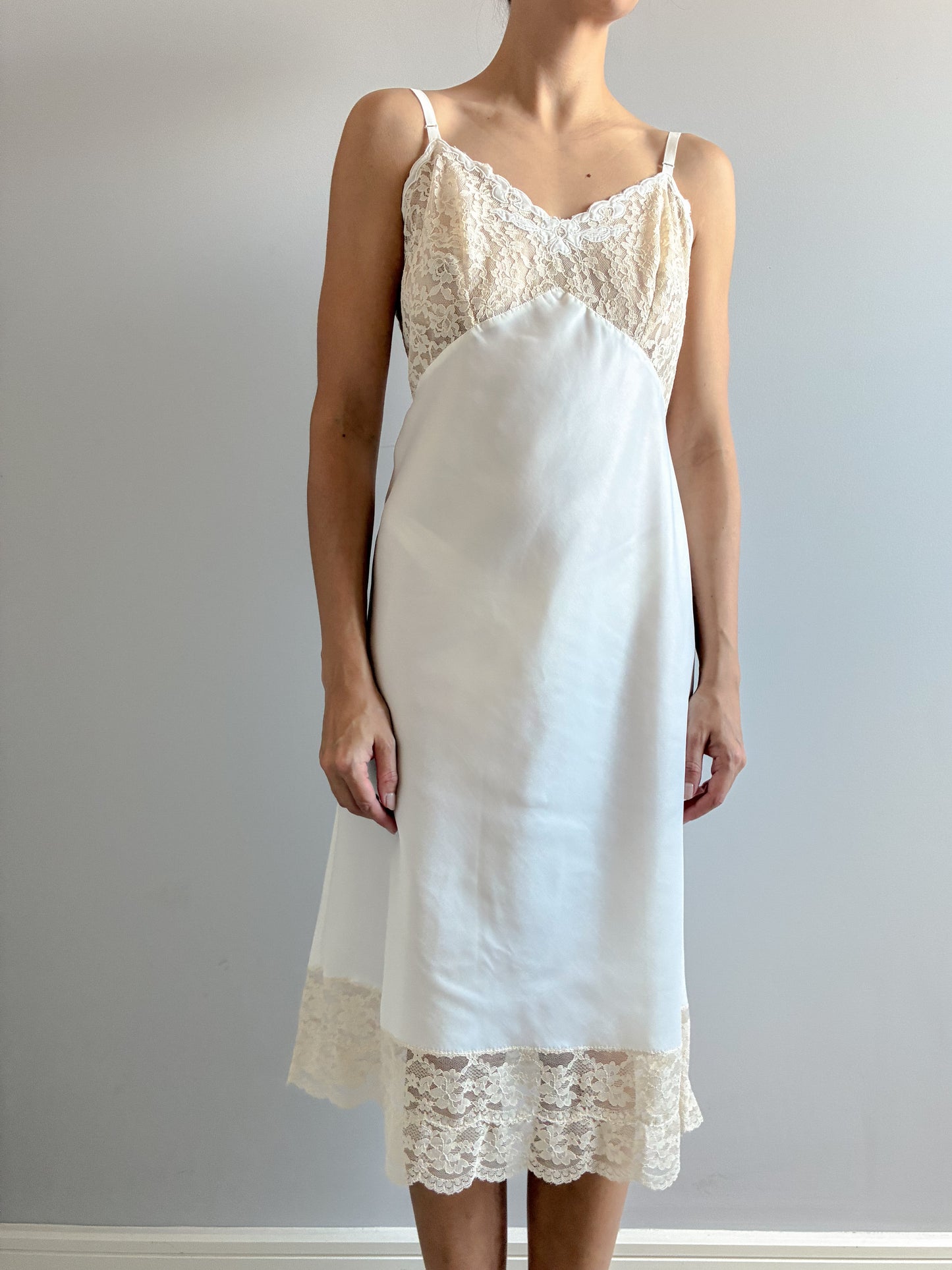 1940s Satin Slip With Cream Lace And Bow Detail