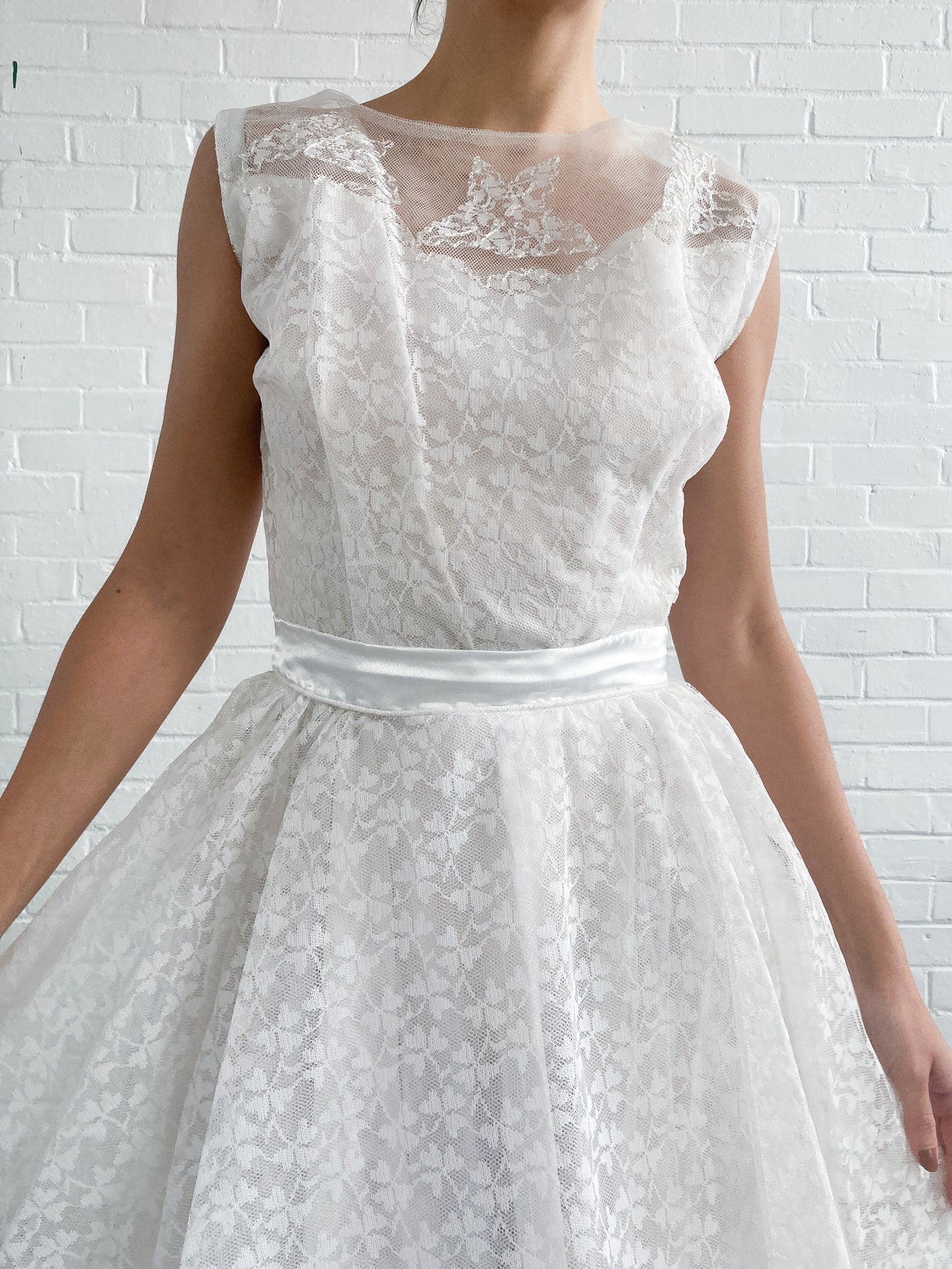 1950s Tulle & Floral Applique Wedding Dress with Bow Detail
