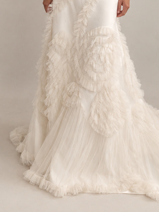 Archival Designer Augusta Jones Strapless Wedding Dress With Ruffled Tulle Detail & Train S M