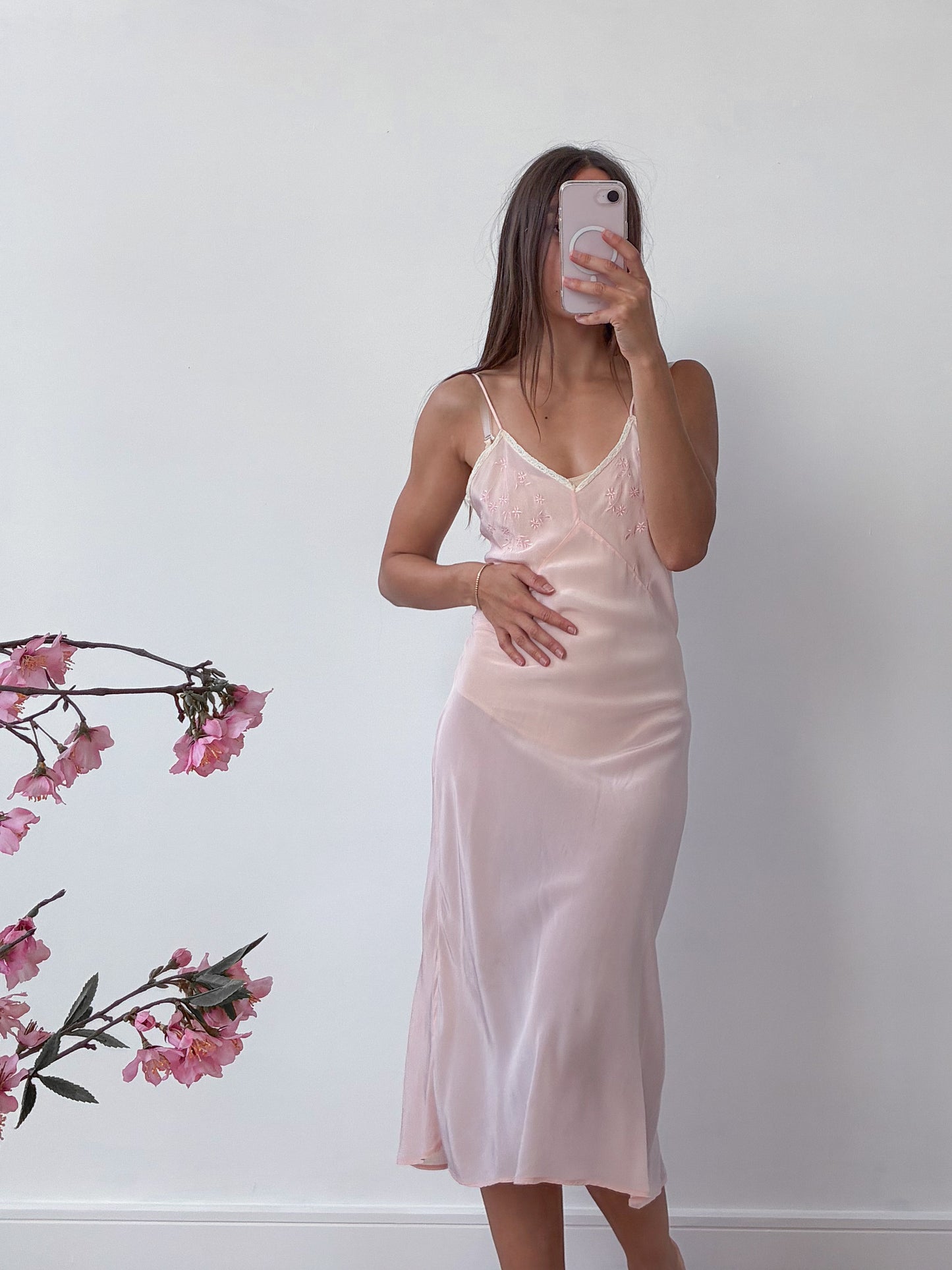 1940s Pink Satin Midi Slip With Flower Embroidery M L