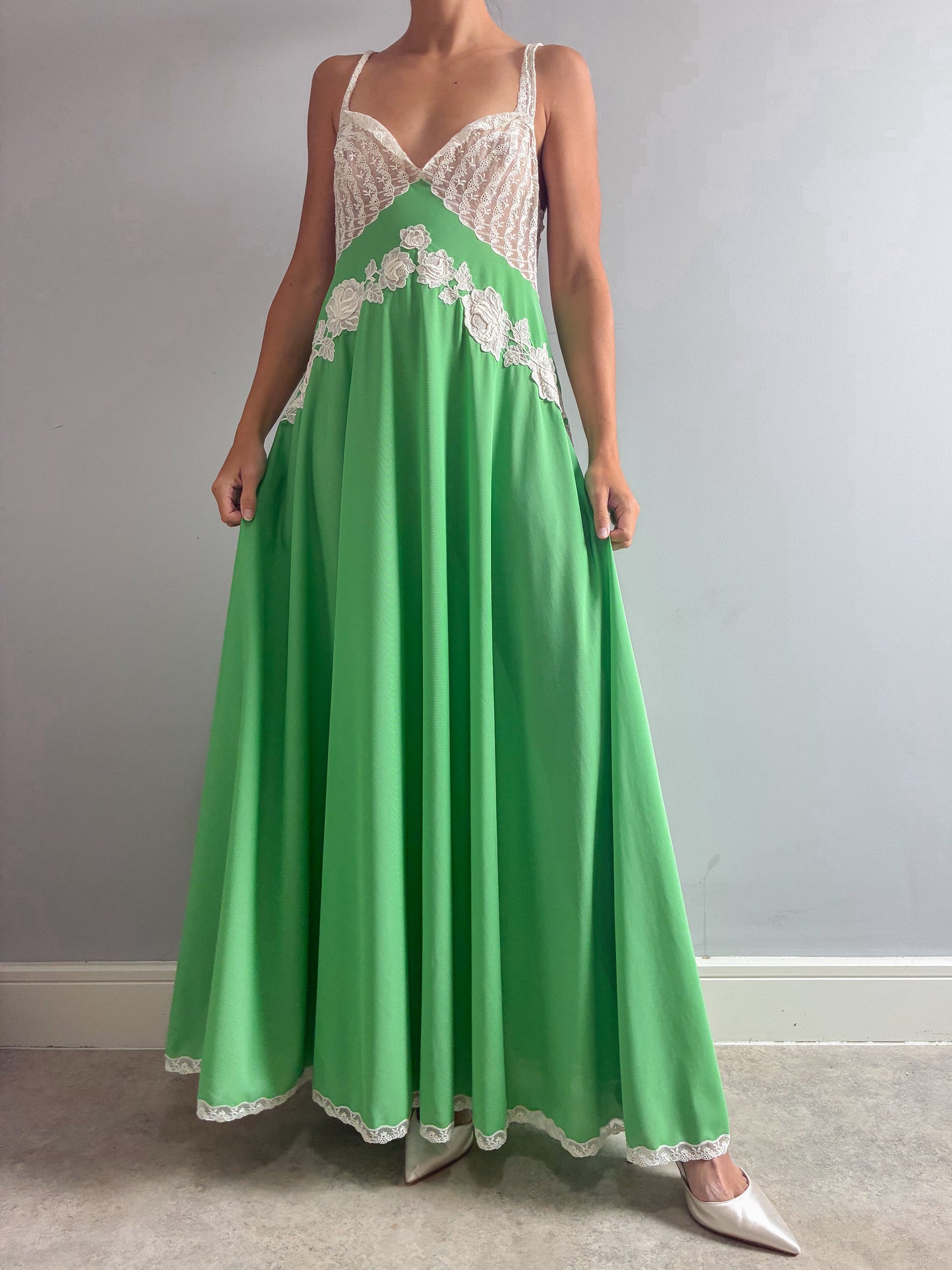 1950s Emerald Green Slip With Rose Detail