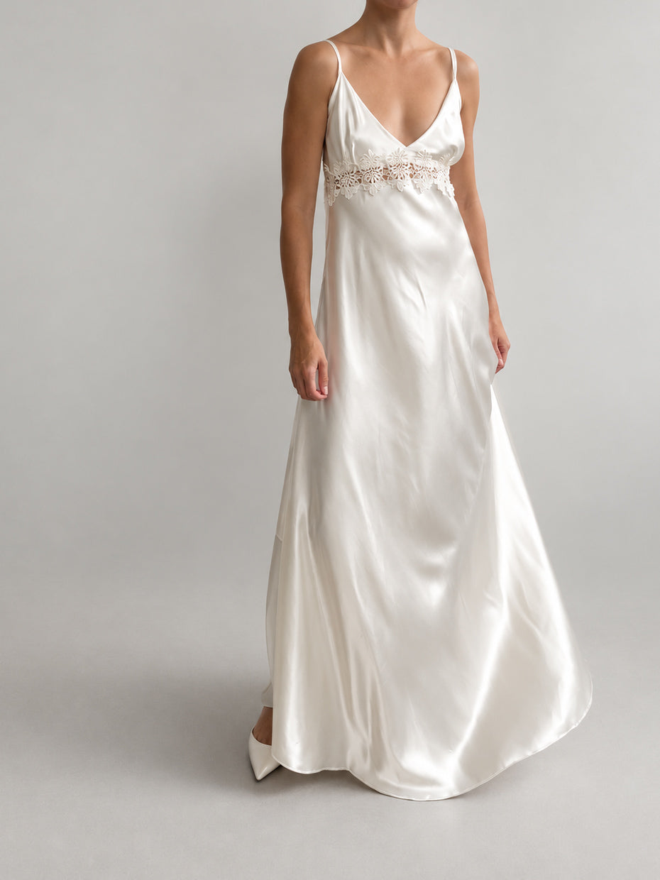 1980s Satin Ivory Slip With Daisy Detail M