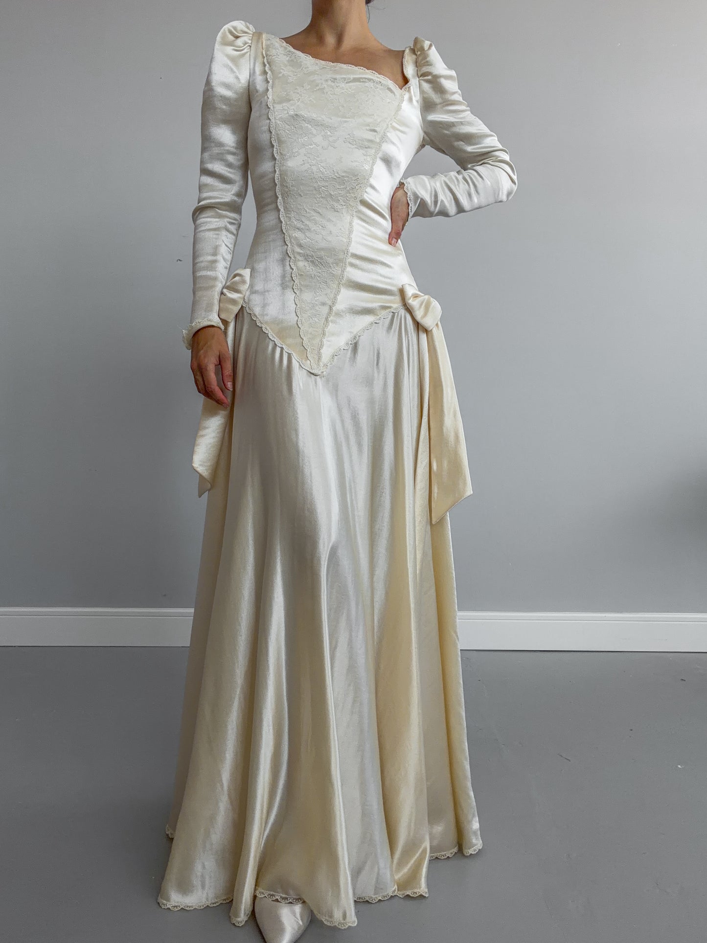 1980s Silk Asymmetrical Wedding Dress With Bow Detail